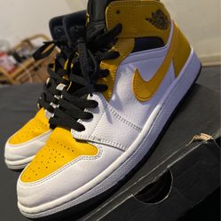 Air Jordan 1 Mid Black&Yellow Size 10