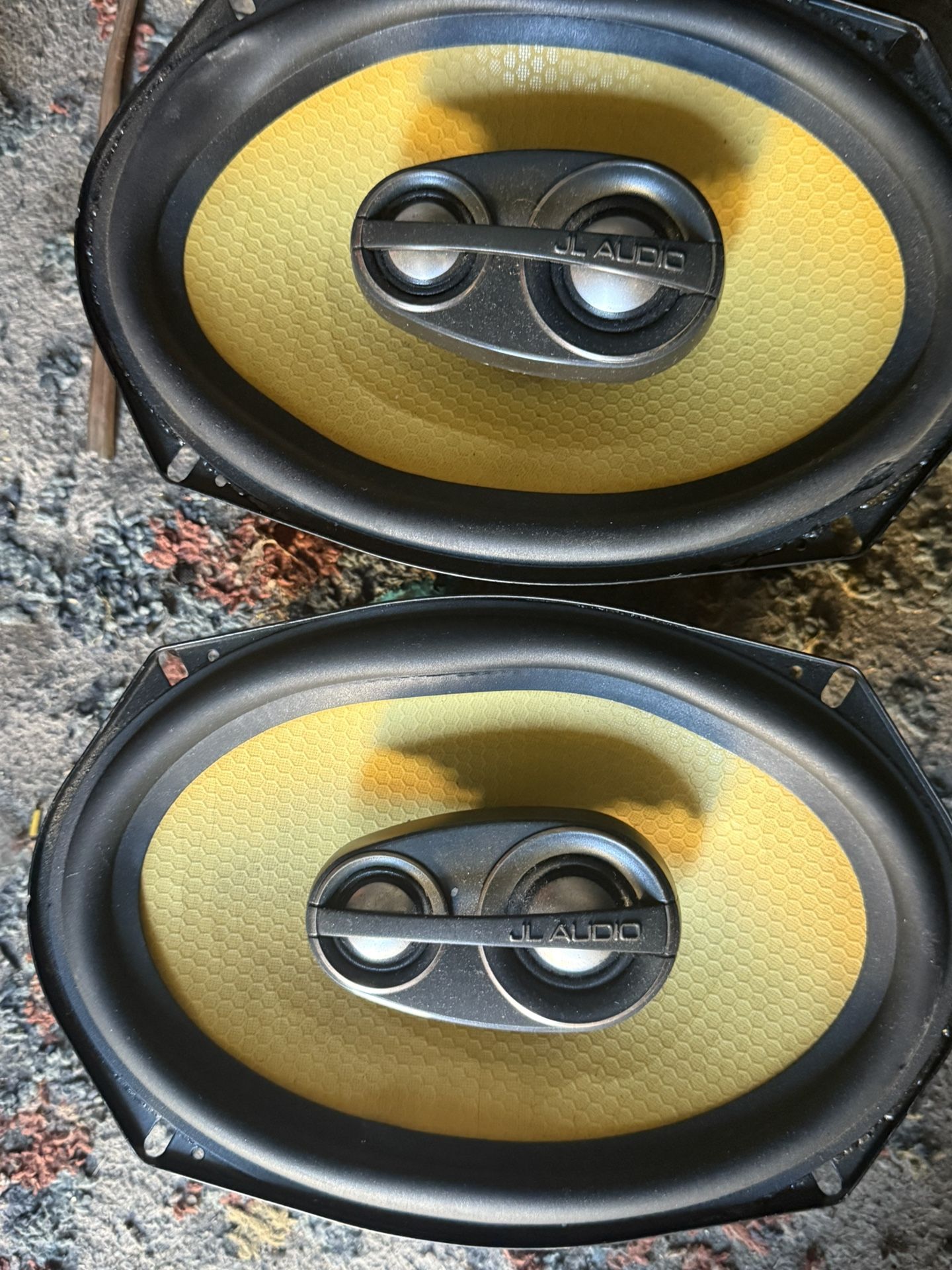 JL Audio 6><9 Speakers