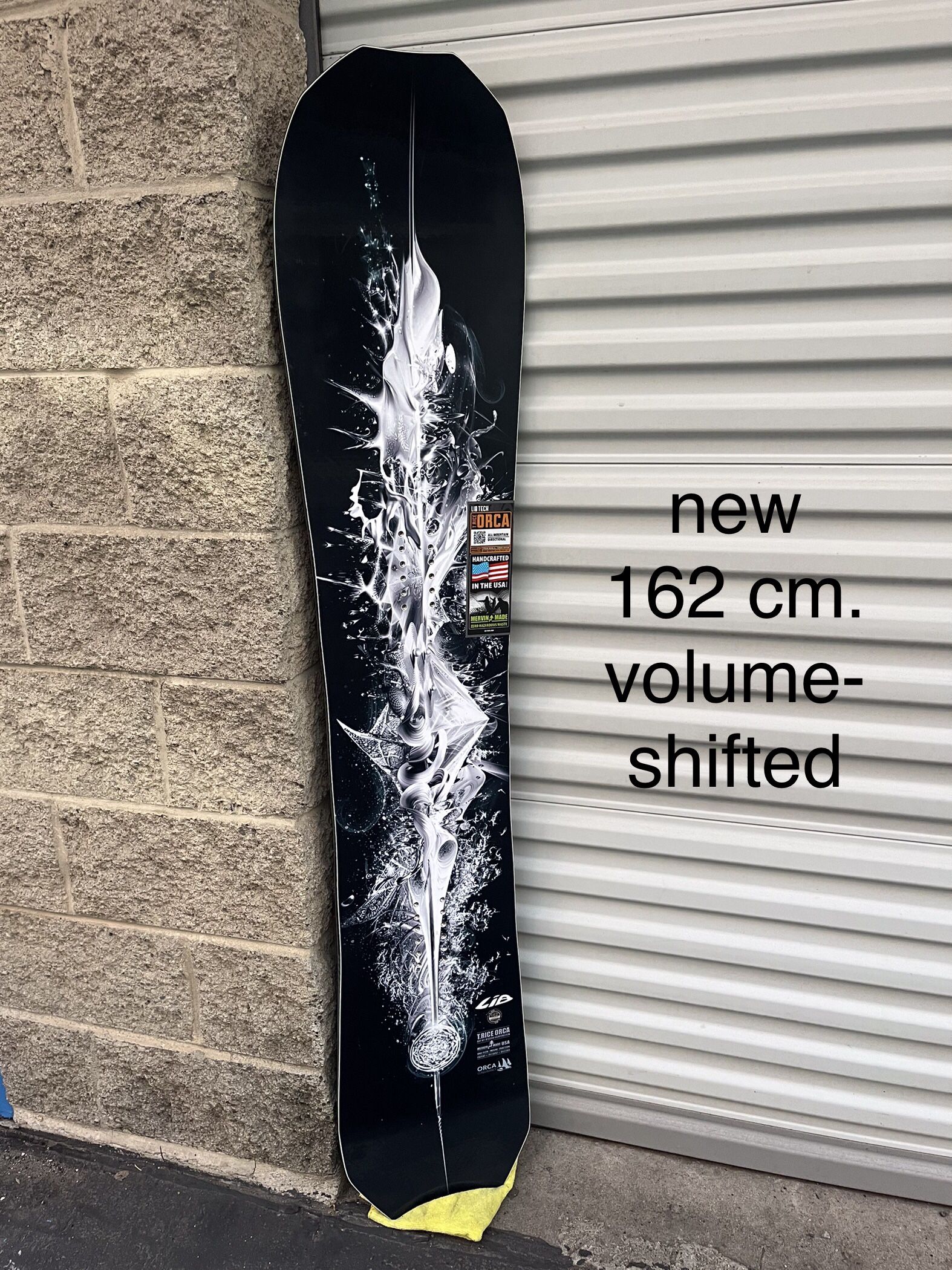162 volume-shifted snowboard Lib Tech Travis Rice T. Rice T.Rice Orca