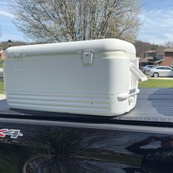 Igloo Cooler