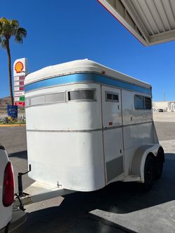 1989 2 horse trailer