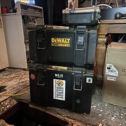 Dewalt Tough systems 