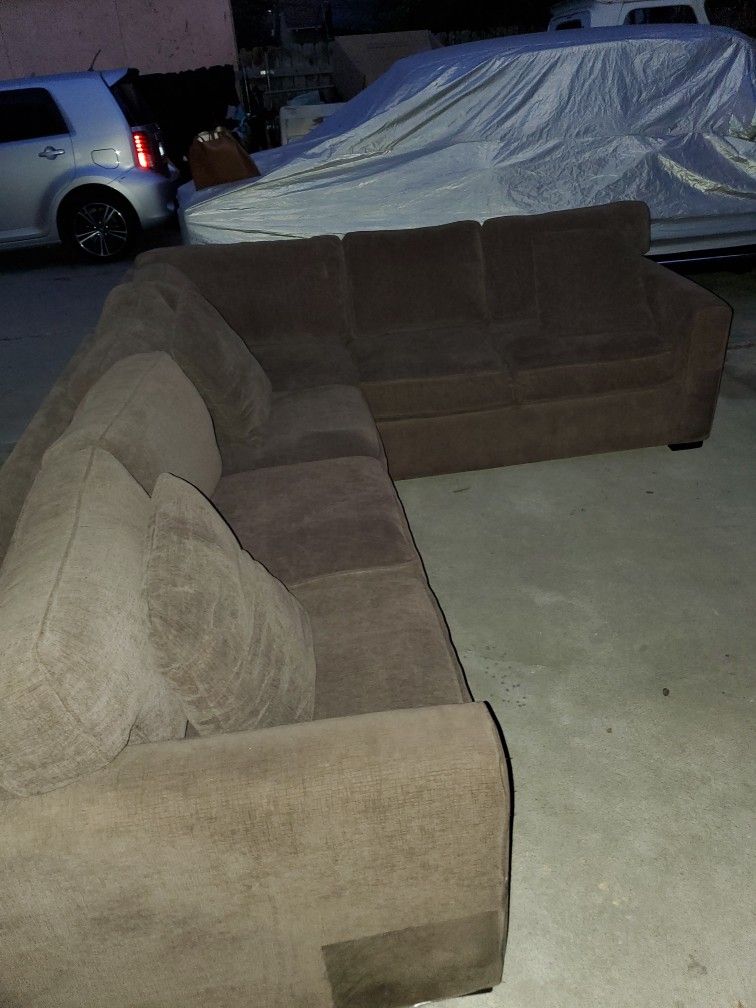 Selling Sectional Sofas In Good Condition Color Brown For $350