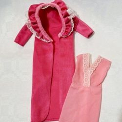 1980's Vintage Barbie Doll Bath Fun Pink Robe And Pink Lace Gown