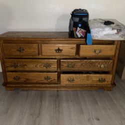 Dresser With Mirror