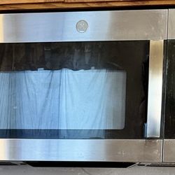 1.7 cu. ft. Over the Range Microwave with Sensor Cooking in Fingerprint Resistant Stainless Steel