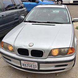 2000 BMW 323i