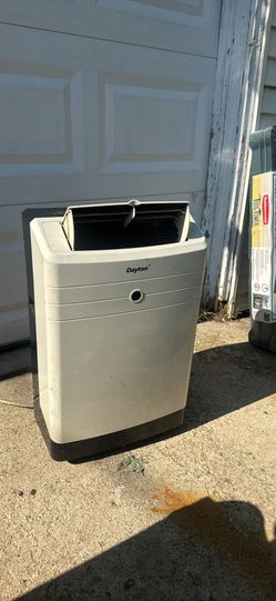 Dayton 5EAK0 8,100 Btu Portable Air Conditioner