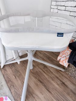 HALO Bassinest Baby Bassinet