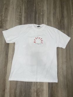 T SHIRT w/ DESIGN