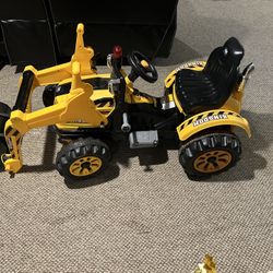 Kids ride on excavator
