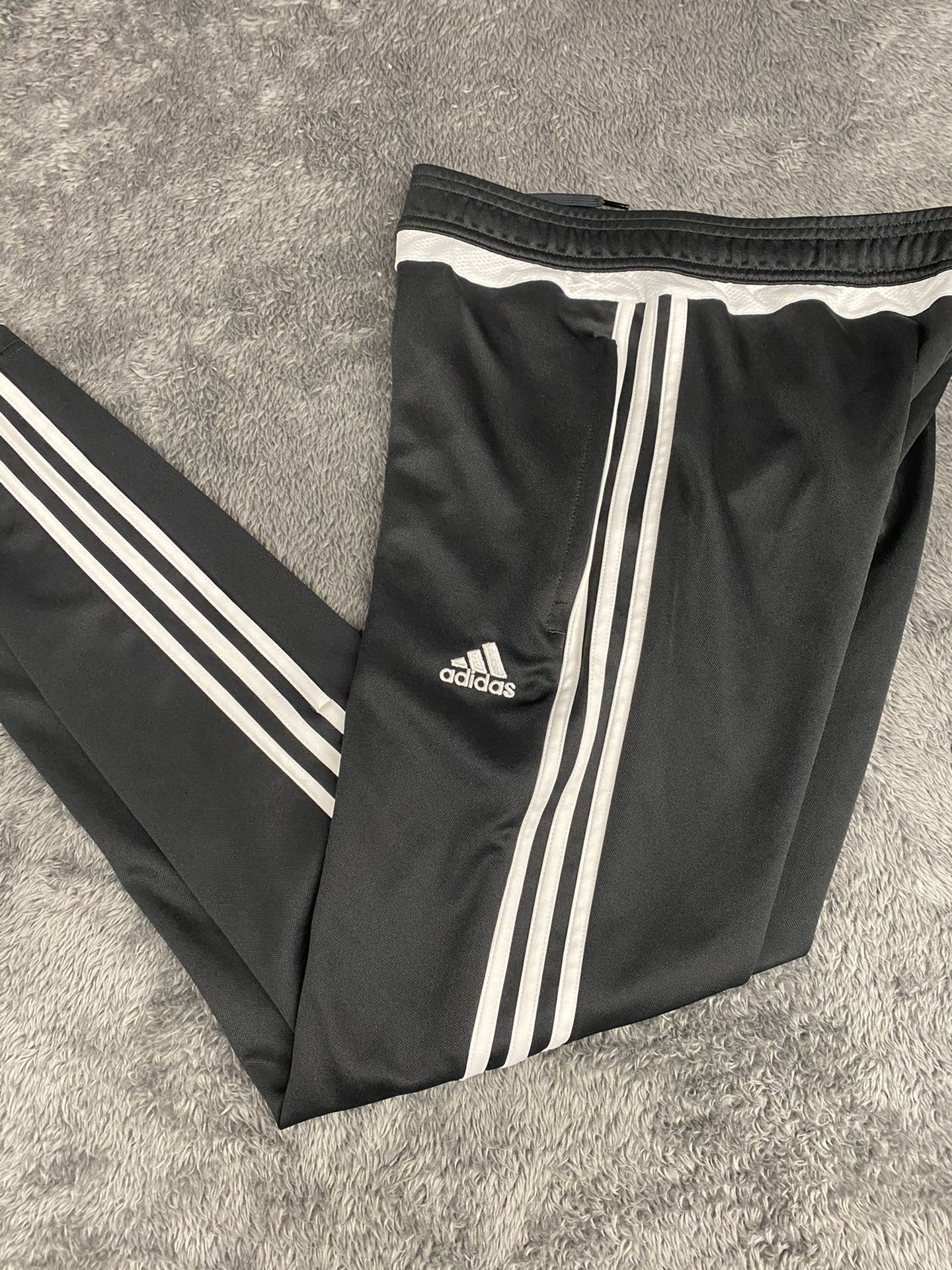 Adidas Men’s Small Black Athletic Pants in great shape!