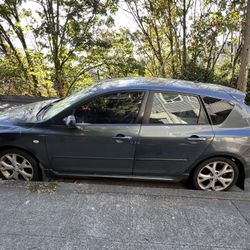 Mazda 3 2008 (For parts or needs work)