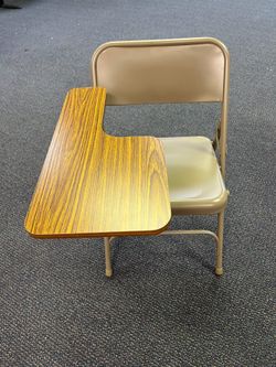 Student folding chair with arm