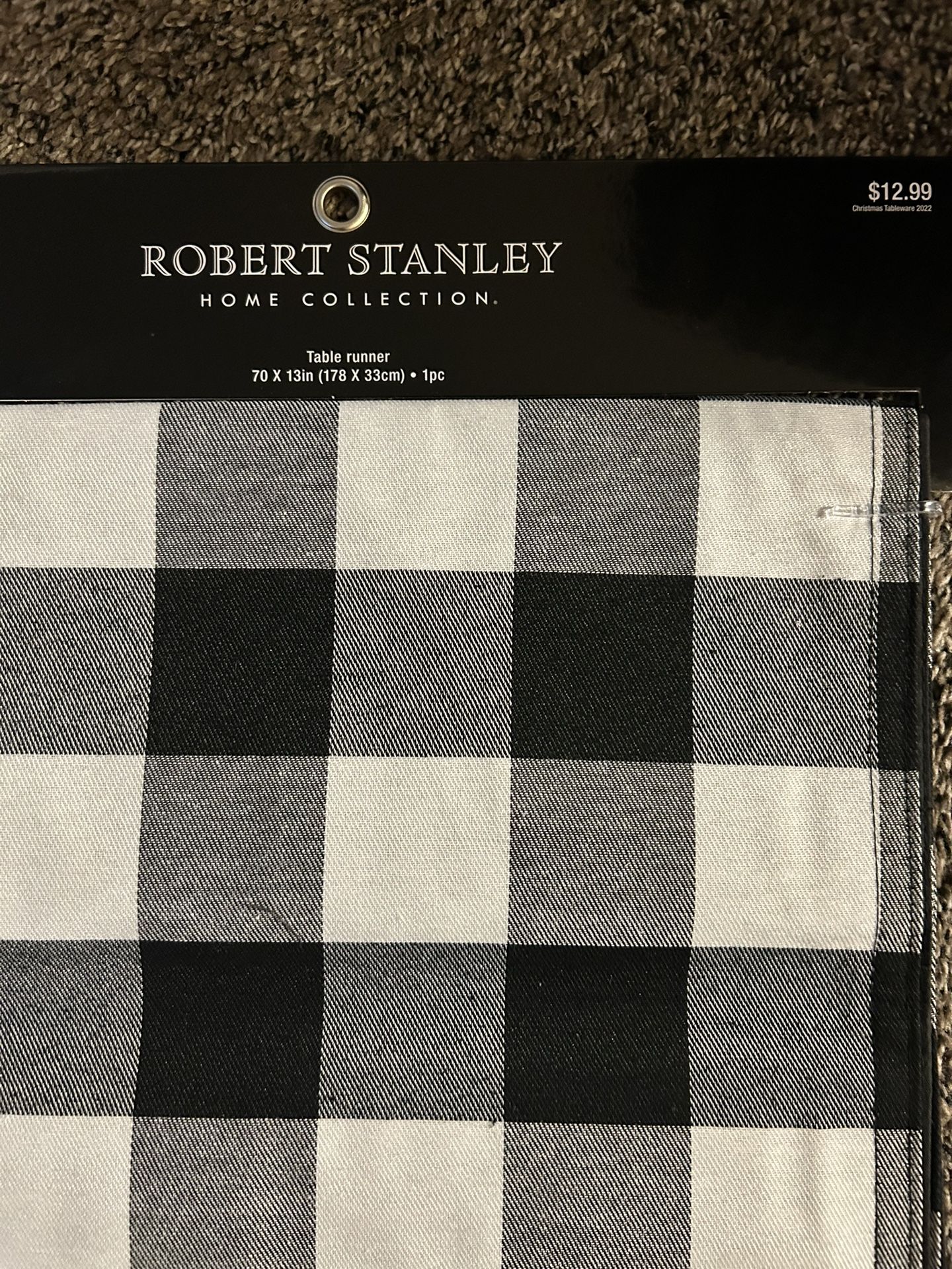 Black And White Buffalo Check Print Table Cloth And Bags