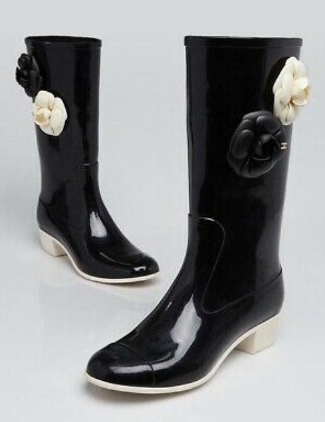 Chanel black rubber Camellia rain boots size 38