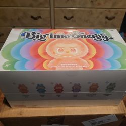 Labubu Big Into Energy 