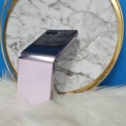Galaxy Z Flip 5 6.7” | $5 Down | Afterpay