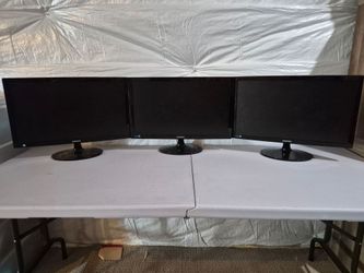Set of 3: 24 inch monitors