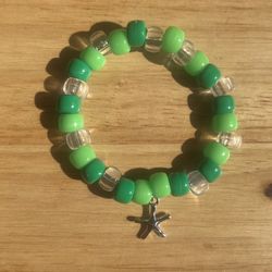 Handmade Green Beads Charm Bracelet 