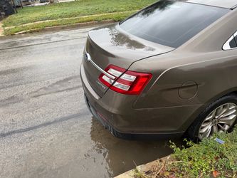 2016 Ford Taurus