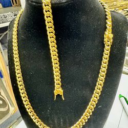 Miami Cuban Link Chain Set 18 Karat Gold Plated 