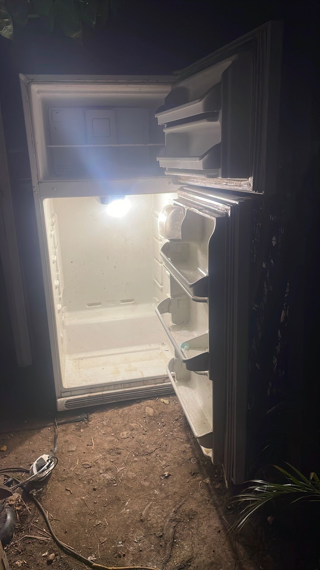 Refrigerator. (full Size) 