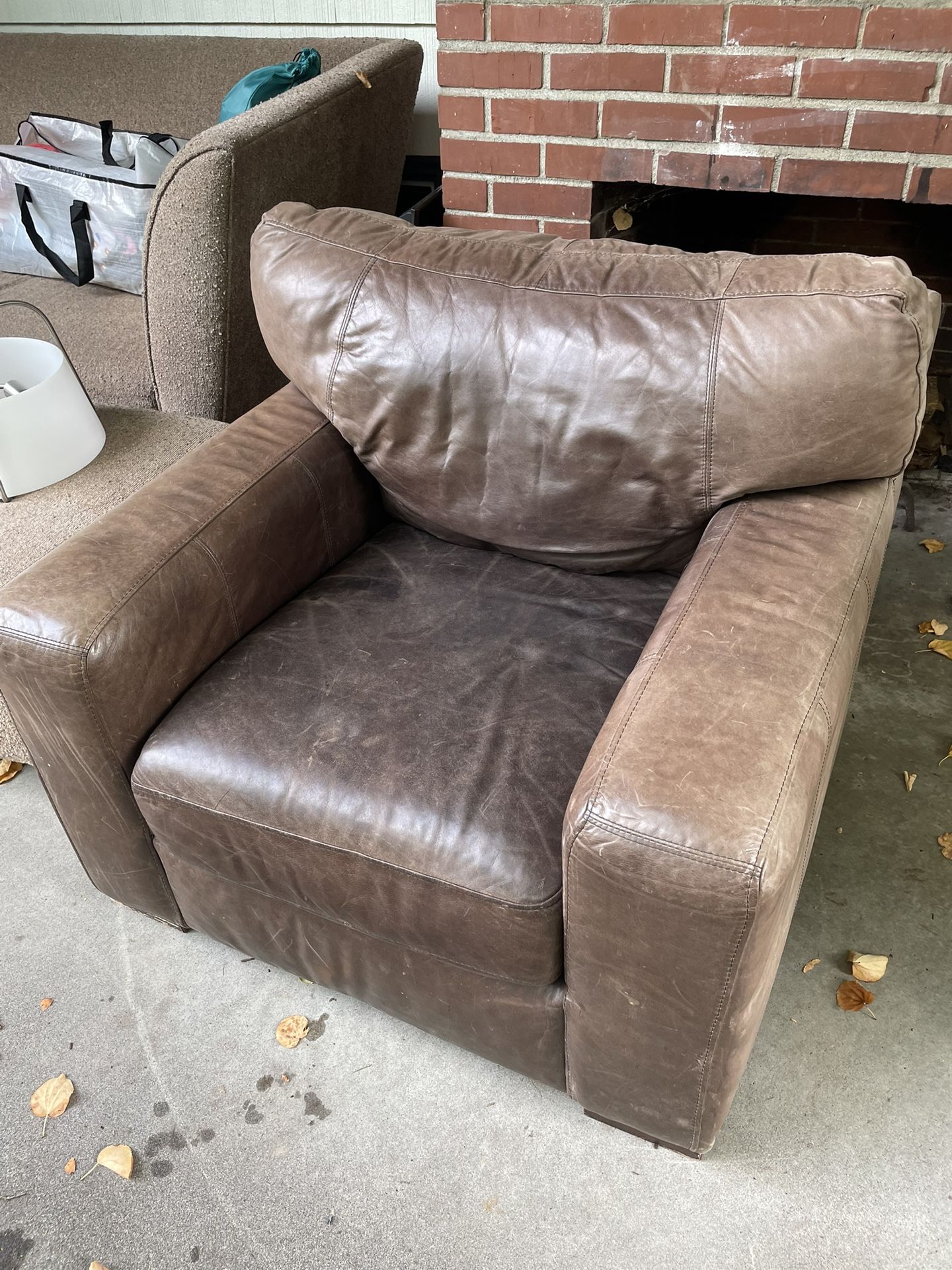 Free Furniture