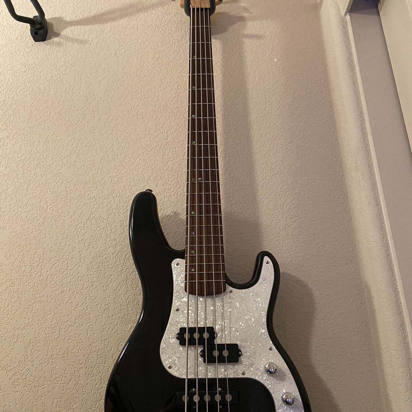 Mitchell tb505 5 String Bass