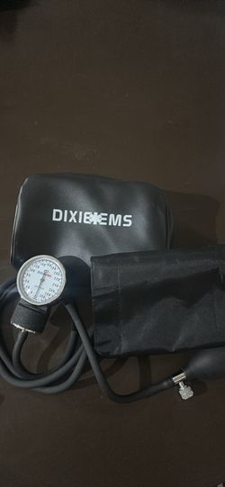 Blood pressure cuff