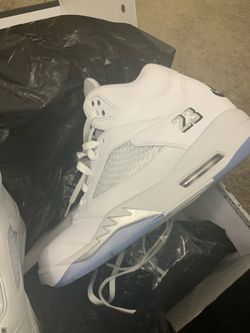 Air Jordan 5 White Metallic Silver size 10.5 Men