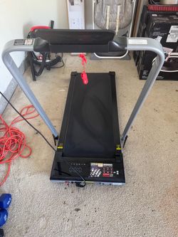 Treadmill like new with Handel easy to store excellent quality paid $200 asking $130 OBO