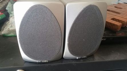 Polk Audio speaker