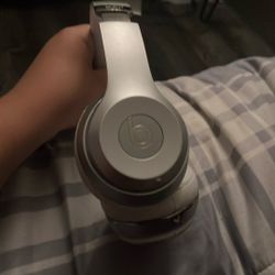 Beats Solo 3