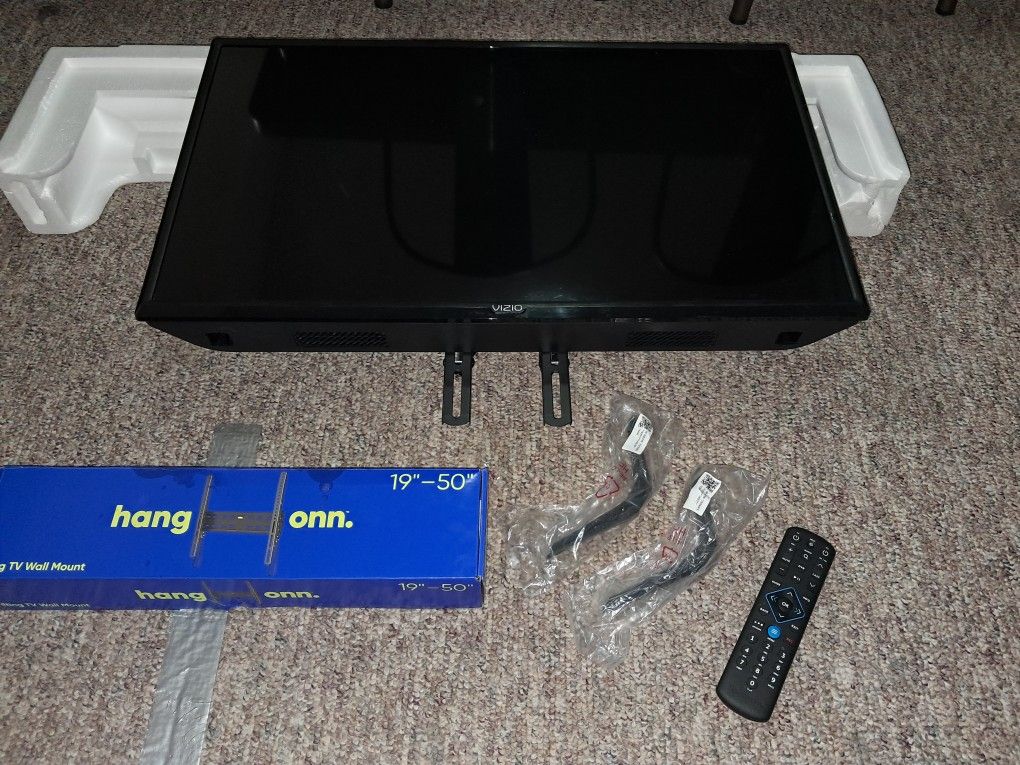 VIZIO TV 32 inch Flat Screen
