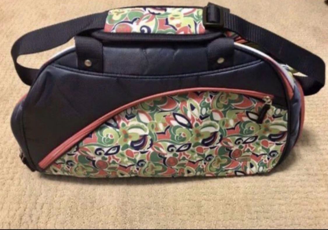 BRAND NEW Tennis Duffle Bag GLOVE IT