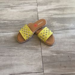 Sandals Green Size 7