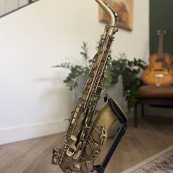 Eastman EAS-652 52nd Street Alto Saxophone