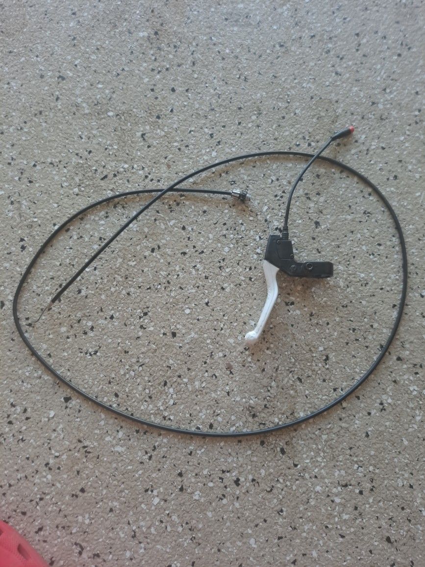 White Lever. Racing Mechanical Brakes.