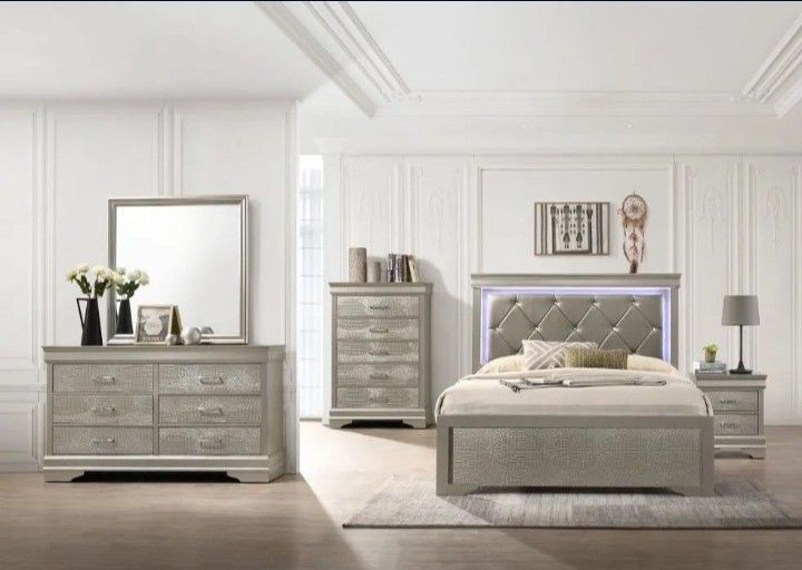 🤩Beautiful Brand New High Quality Bedroom Set Available At Discounted Prices