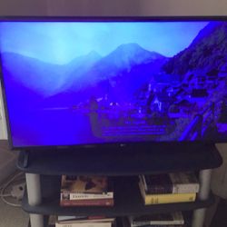 Samsung Smart TV 48”
