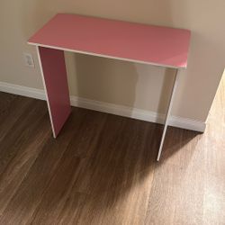 Free desk