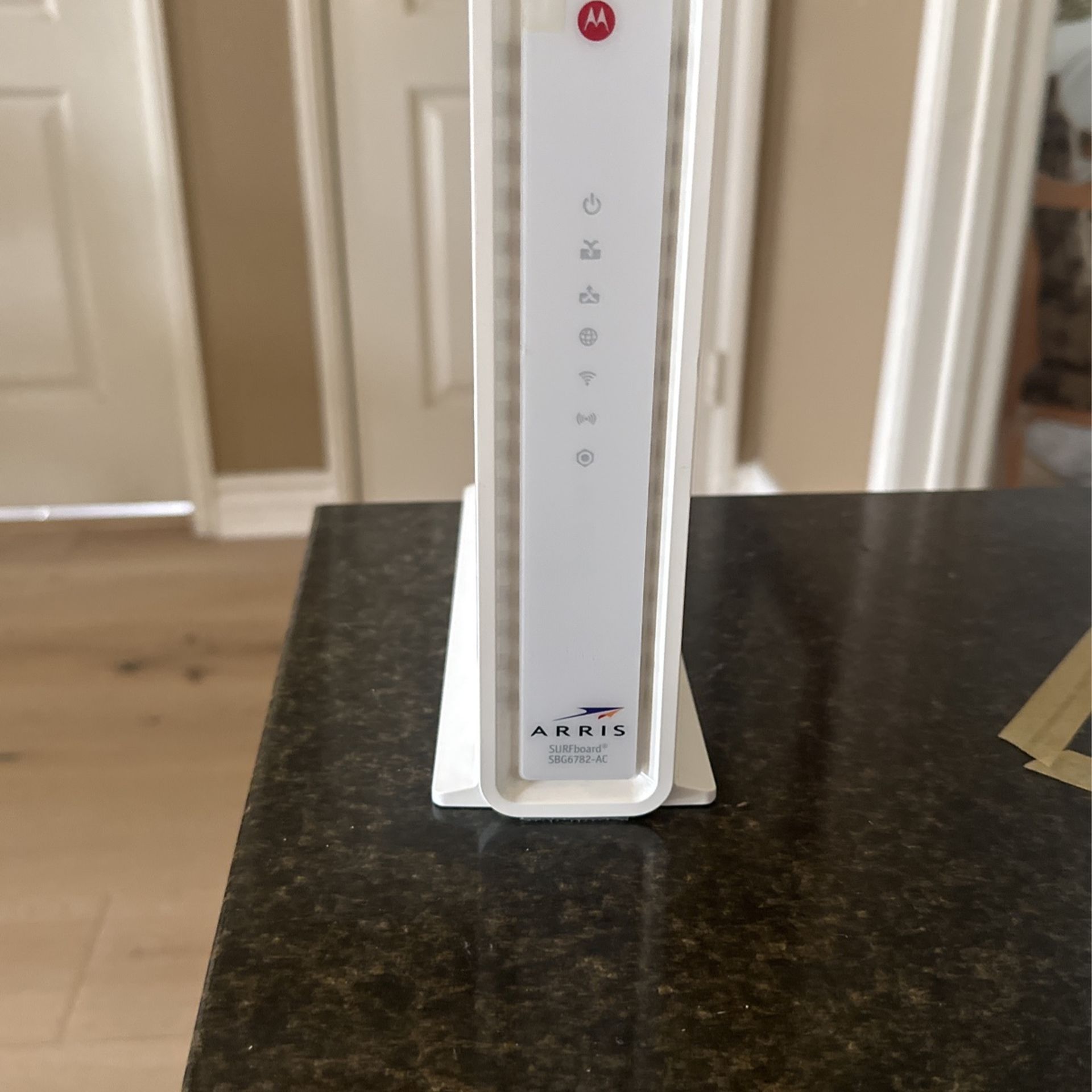 Arris Surfboard SBG6782-AC CABLE WIFI MODEM