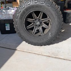 Silverado Rims And Tires 40"