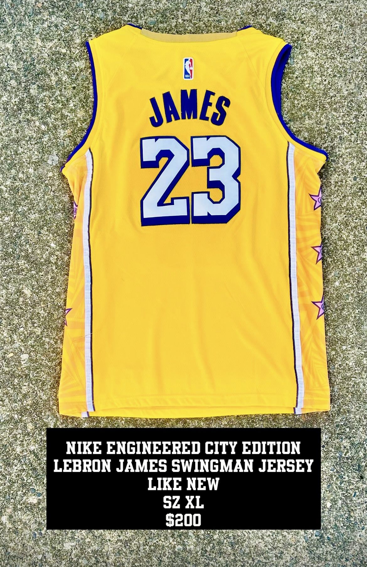 Nike Lakers LeBron James Lakers Swingman Jersey Like New Size XL