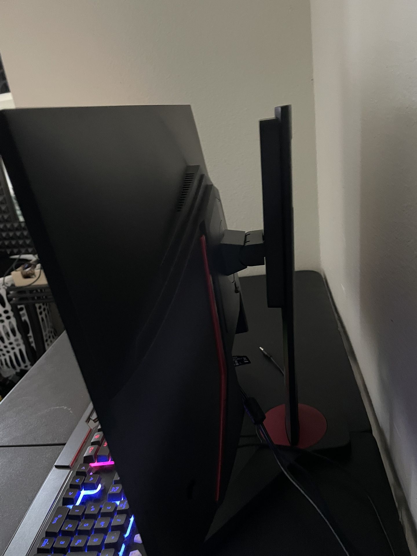 onn. Monitor