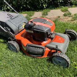 Husqvarna AWD Self Propelled Mower 190cc Engine With 22” Cutting Deck. Must Pickup