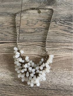 NEW Beaded Necklace: White