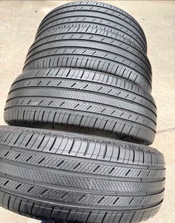 235/55/20 Michelin vendo un set de llantas usadas excelente condiciones de vida las 4 ✅🤩I am selling a set of used tires, all 4 in excellent living c
