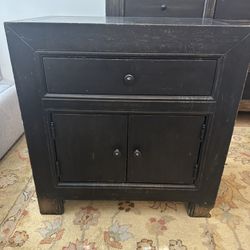 Pottery Barn - Reduced!! Bedside/end table with cabinet and drawer